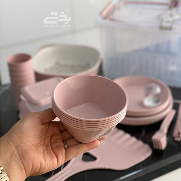 سرویس مسافرتی دیبا