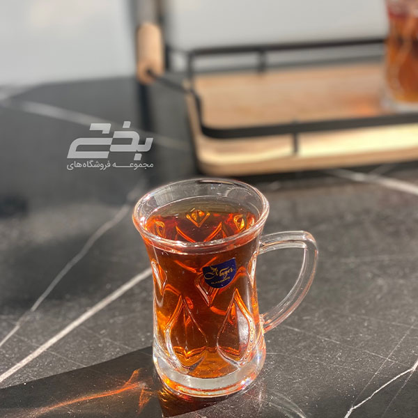 نیم لیوان ثمین اصفهان