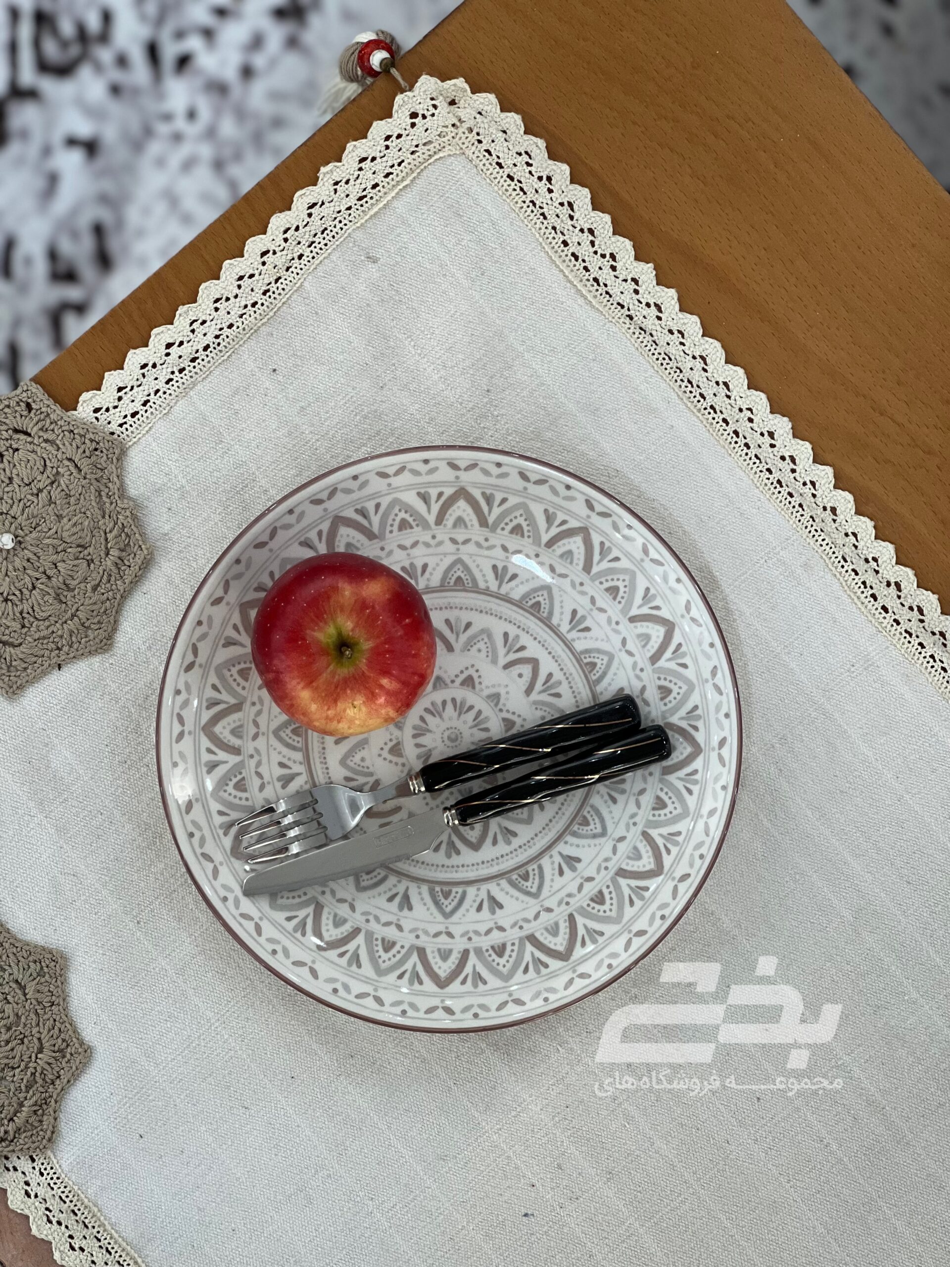 بشقاب گلدار دنی هوم
