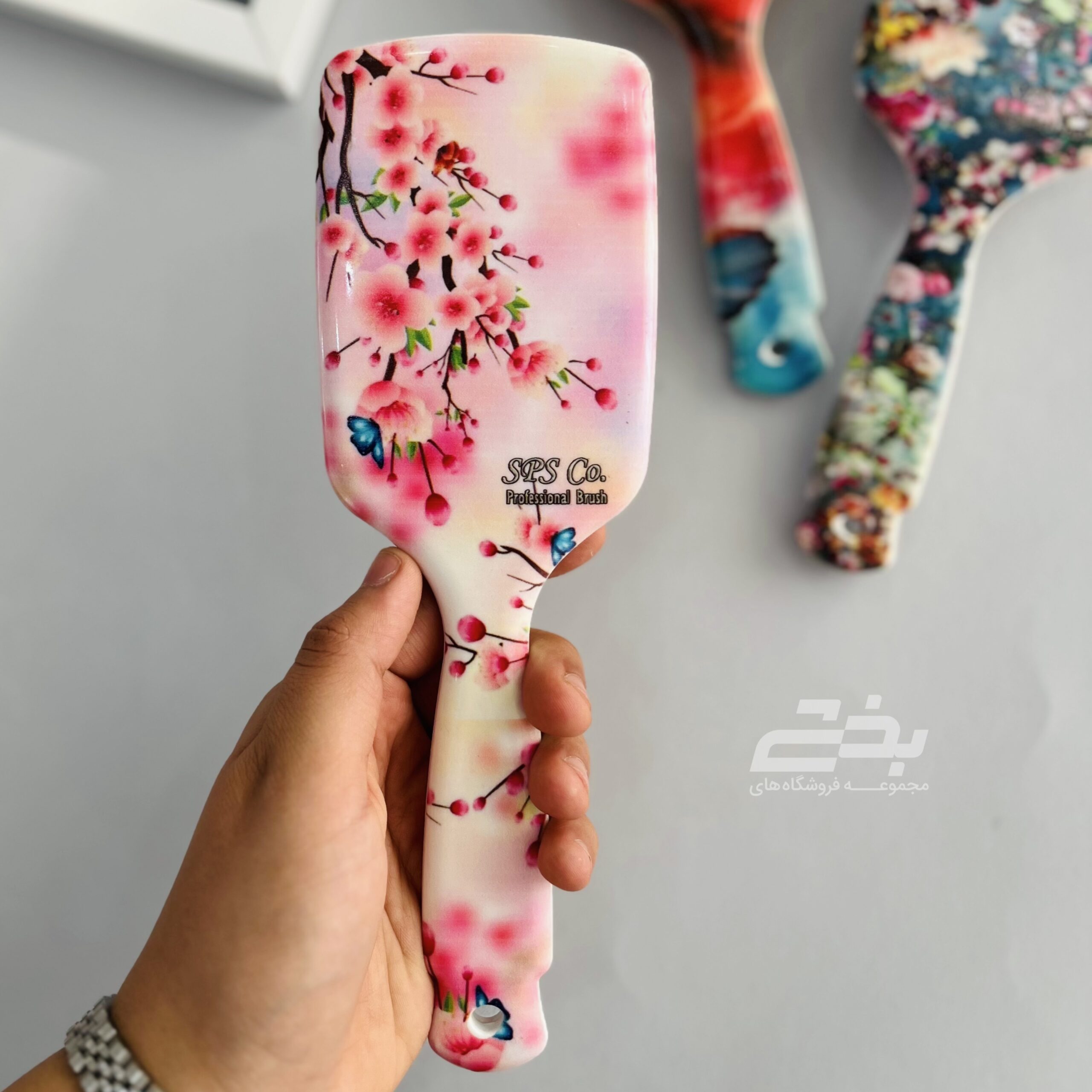 برس گلدن فلزی بزرگ