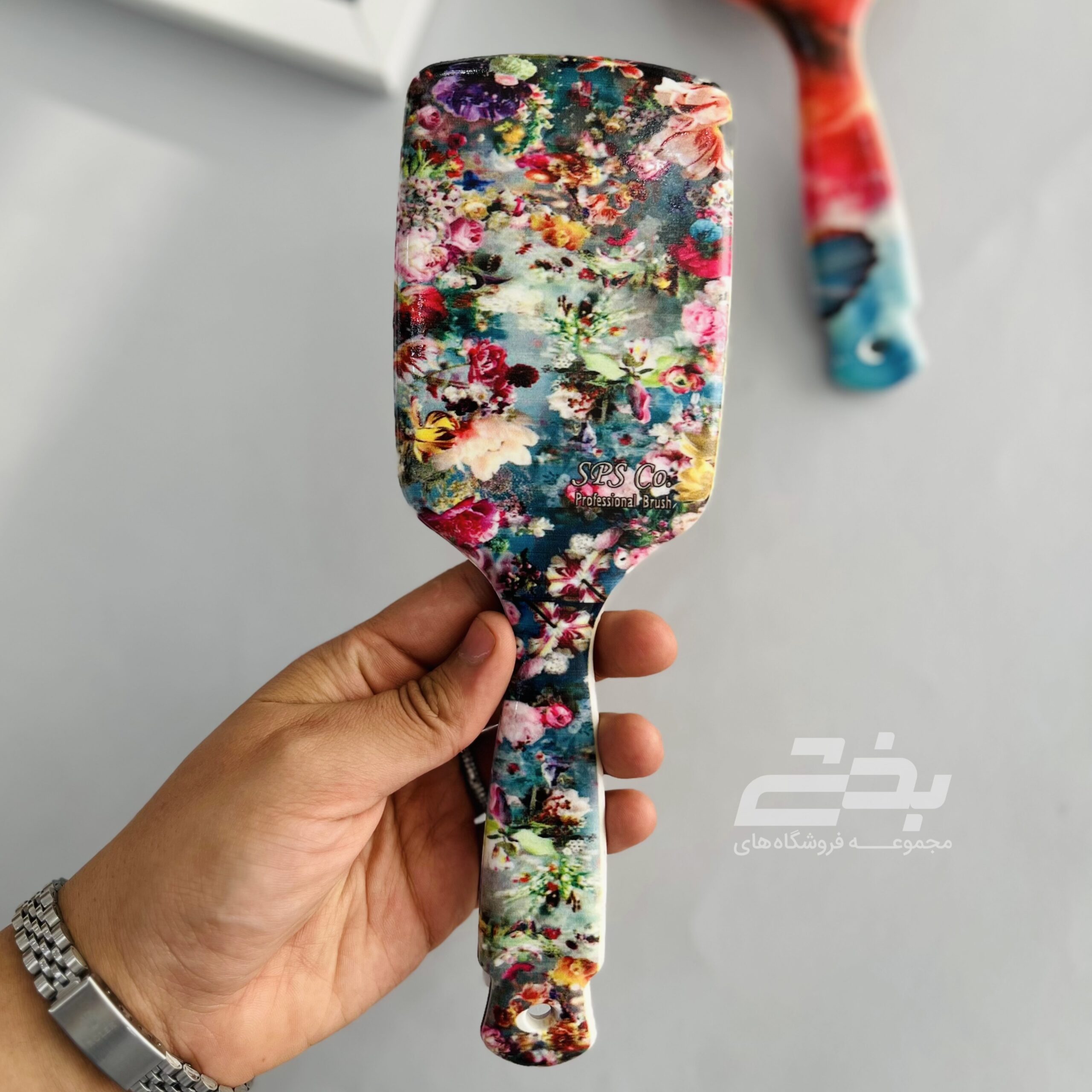 برس گلدن فلزی بزرگ