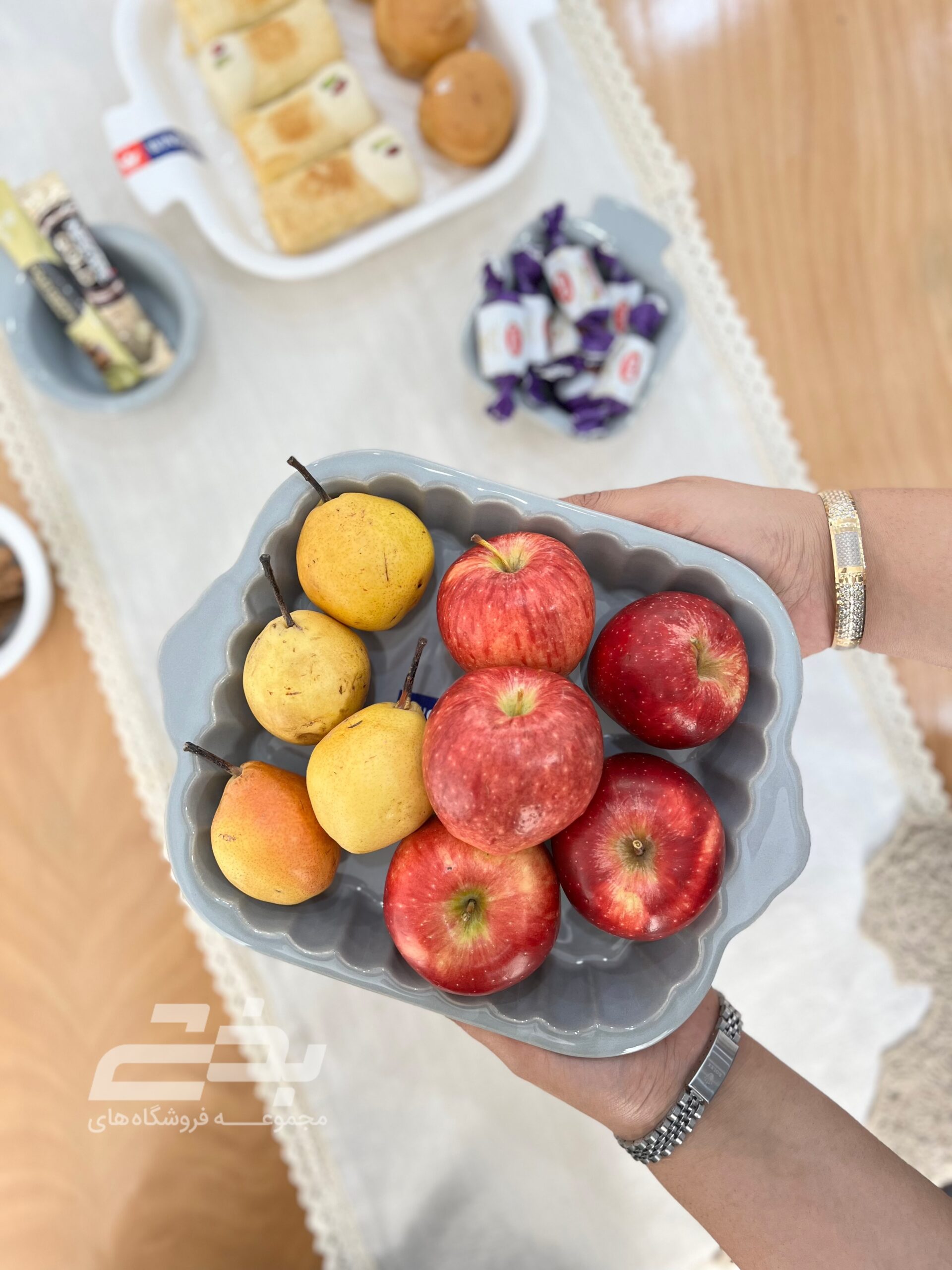 ظرف مربع بزرگ