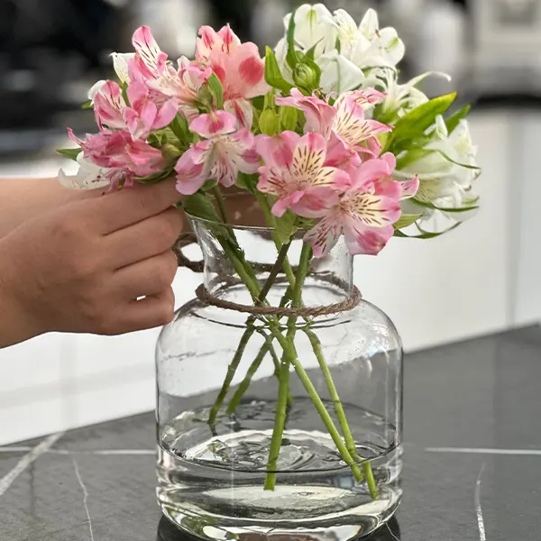 گلدان شیشه ای مدل آدرینا دنیز