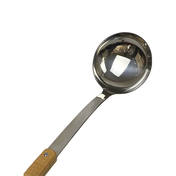 ملاقه استیل دسته چوبی بزرگ
